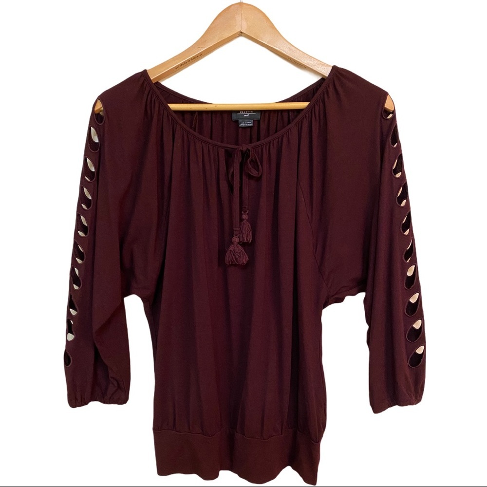 Anthropologie Catch a Glimpse Cut Out Sleeve Tassel Burgundy Top Small